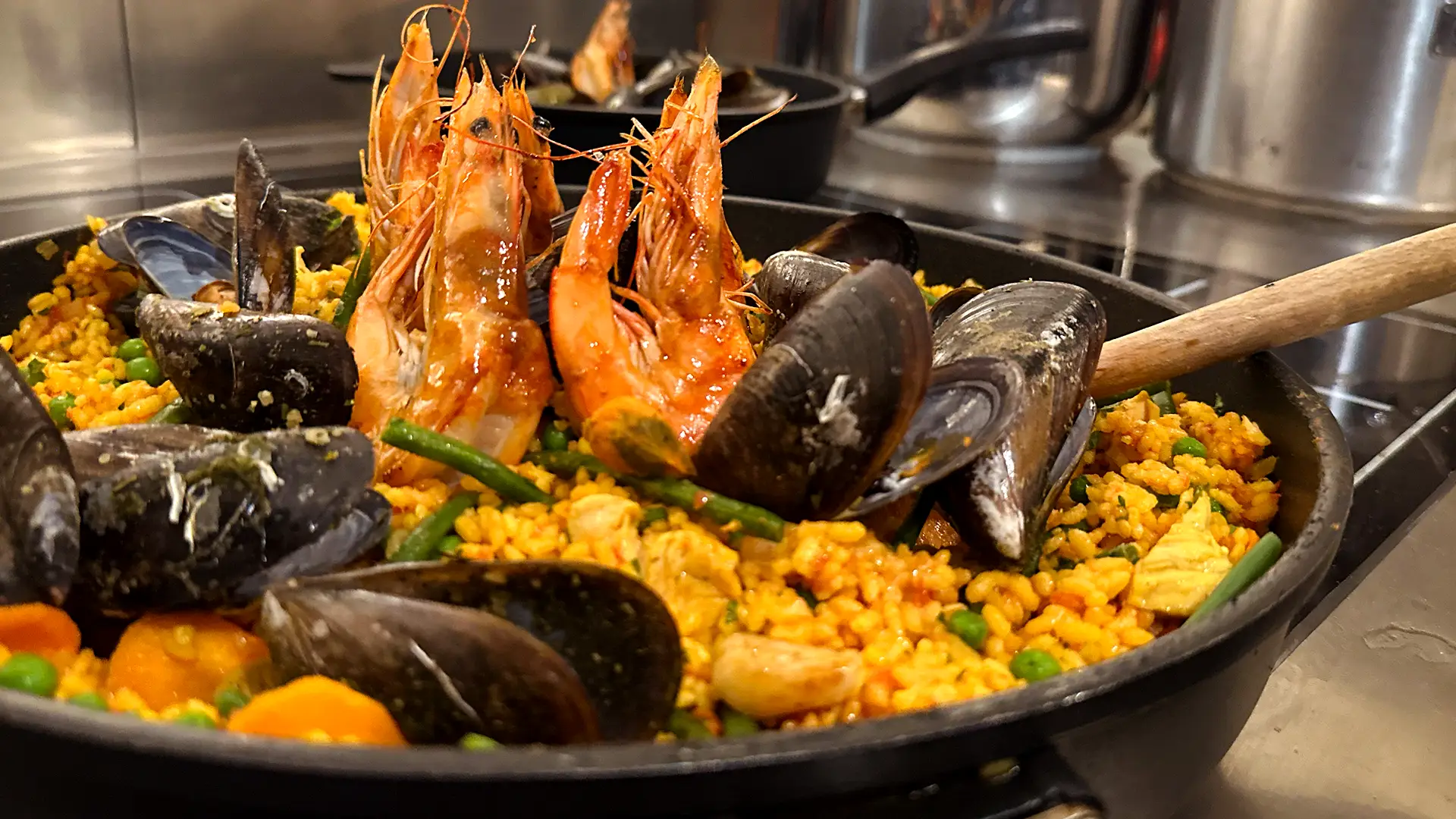 The Kitchen - Paella